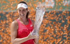 Hạ Wozniacki, Konta đăng quang Miami Open