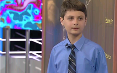 Cậu bé 11 tuổi dẫn chương trình dự báo thời tiết trên truyền hình