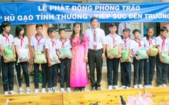 Hũ gạo tình thương giúp học trò nghèo