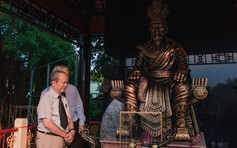 Công viên văn hóa Đầm Sen khánh thành quảng trường vua Hùng