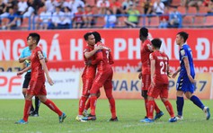 V-League 2019: Hải Phòng chiến thắng ngược, sân Lạch Tray không pháo sáng