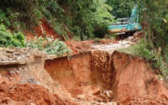 Nhớ đời những cuốc quá giang vào hiện trường sạt lở tang thương do bão lũ