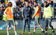 Real Madrid đưa Zidane vào ghế nóng là làm hại Zidane