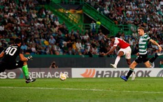Europa League: Welbeck giúp Arsenal duy trì chuỗi trận toàn thắng
