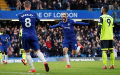 Higuain lập cú đúp, Chelsea đè bẹp Huddersfield