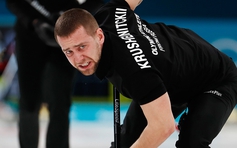 VĐV curling Nga dính doping có thể là do bị ghen ghét vì có... vợ quá đẹp