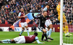 Ngoại hạng Anh: Thắng như “chẻ tre”, Leicester đẩy Liverpool vào mùa Giáng sinh nóng bỏng