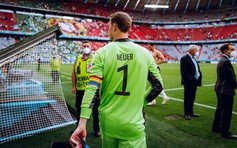 EURO 2020: UEFA dừng điều tra chiếc băng đội trưởng của thủ môn tuyển Đức
