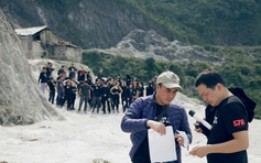 Đạo diễn 'Cha cõng con' đưa 100 người lên Mai Châu casting