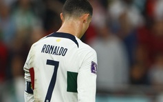 Bị loại khỏi World Cup, Ronaldo không về nước cùng tuyển Bồ Đào Nha