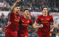 HLV Mourinho đưa AS Roma áp sát top 4 Serie A