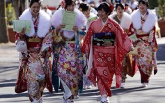 Nhật Bản xem xét phát không phiếu quà tặng cho người dân