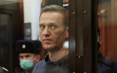 Nhân vật đối lập Nga Navalny sốt, ho khi đang tuyệt thực trong tù