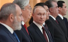 Tổng thống Putin tặng nhẫn vàng cho lãnh đạo Cộng đồng các Quốc gia Độc lập
