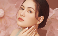 Hoa hậu Diễm Trần: ‘Tôi vẫn thoải mái nhận quà của các đại gia’