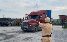 CSGT TP.HCM và Thanh tra giao thông tăng cường phạt container xe tải, xe bồn vi phạm