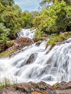 Những thác nước mát rượi, tuyệt đẹp tại Lâm Đồng