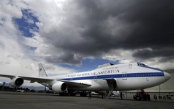 Máy bay chở khách cũ biến thành phi cơ 'Ngày tận thế' cho không quân Mỹ