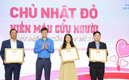 Bí thư thứ nhất T.Ư Đoàn Bùi Quang Huy dự chương trình hiến máu tại TP.HCM