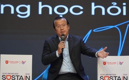 Doanh nhân nổi tiếng kể công việc ngày đầu đi làm là pha trà, photo tài liệu...