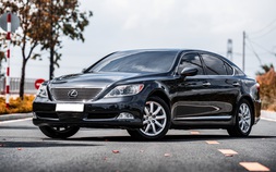'Xe chủ tịch' Lexus LS460L dùng 18 năm giá rẻ hơn Toyota Vios mới