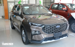 Ford Territory giảm giá gần 90 triệu dọn kho cho bản mới, đấu Mazda CX-5