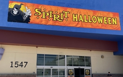 Nổ súng chết người tại 2 cửa hàng Halloween ở Mỹ