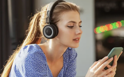 Khi streaming trở thành 'mỏ vàng' của ngành âm nhạc
