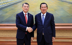 Thủ tướng Lê Minh Hưng hội kiến Chủ tịch Thượng viện Campuchia Hun Sen