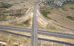 Những 'mạch máu' liên vùng, sức bật mới của Đà Nẵng
