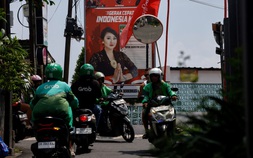 Grab, GoTo giảm mạnh phí cho tài xế xe máy công nghệ ở Indonesia