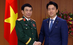 Đại tướng Phan Văn Giang hội đàm với Bộ trưởng Quốc phòng Nhật Bản