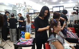 Một địa điểm cắt tóc, làm nail, gội đầu dưỡng sinh... miễn phí ở TP.HCM