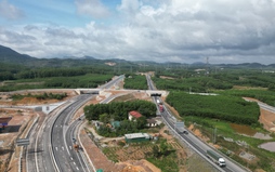 Vượt sóng gió, đón thời cơ mới