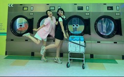 TikToker Lê Thụy ‘mê mẩn’ bảo tàng K-pop miễn phí ngay trung tâm Seoul