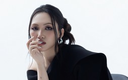 ‘Chị đẹp’ Nguyên Hà tích cực trở lại showbiz sau khi sinh con