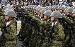 Vì sao Lực lượng Phòng vệ Nhật Bản có nguy cơ suy yếu?