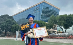 Nguyễn Thị Ánh Viên tốt nghiệp đại học loại giỏi