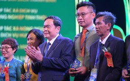Vinh danh 100 nông dân Việt Nam xuất sắc
