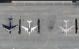 Nga vẽ máy bay lên đường băng để đánh lừa đối phương?