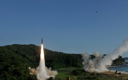 Triều Tiên phản đối Mỹ gửi tên lửa tầm xa ATACMS cho Ukraine