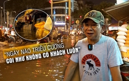 Triều cường ở trung tâm TP.HCM: Quán ốc dọn ra 3 tiếng mới có khách