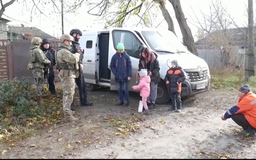 Nga áp sát Kupyansk, Ukraine tổ chức sơ tán