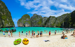 Ngại gì không cùng gia đình tới đảo Koh Phi Phi, Thái Lan chơi mùa tết