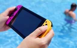 Những điều cần làm khi Nintendo Switch bị rơi xuống nước