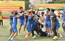 Giải bóng đá tranh Cúp Báo Đại biểu Nhân dân đã tìm ra nhà vô địch