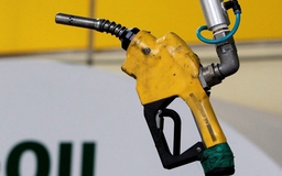 Giá xăng dầu hôm nay 12.12.2023: Tăng nhẹ do lo ngại nguồn cung giảm