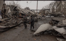 Ukraine tung UAV tấn công Moscow, Nga tiếp tục tập kích đường không