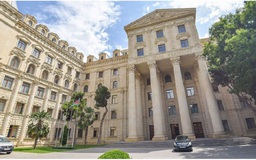 Azerbaijan ra tối hậu thư cho 2 nhà ngoại giao Pháp