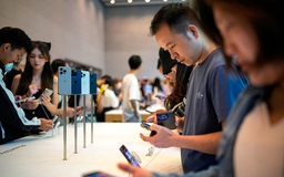iPhone 15 Pro Max vượt mặt Huawei Mate 60 Pro tại Trung Quốc